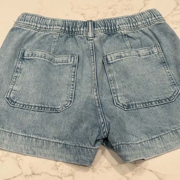 Gap women’s easy denim shorts in light indigo- new without tags! XS petite - Picture 11 of 16